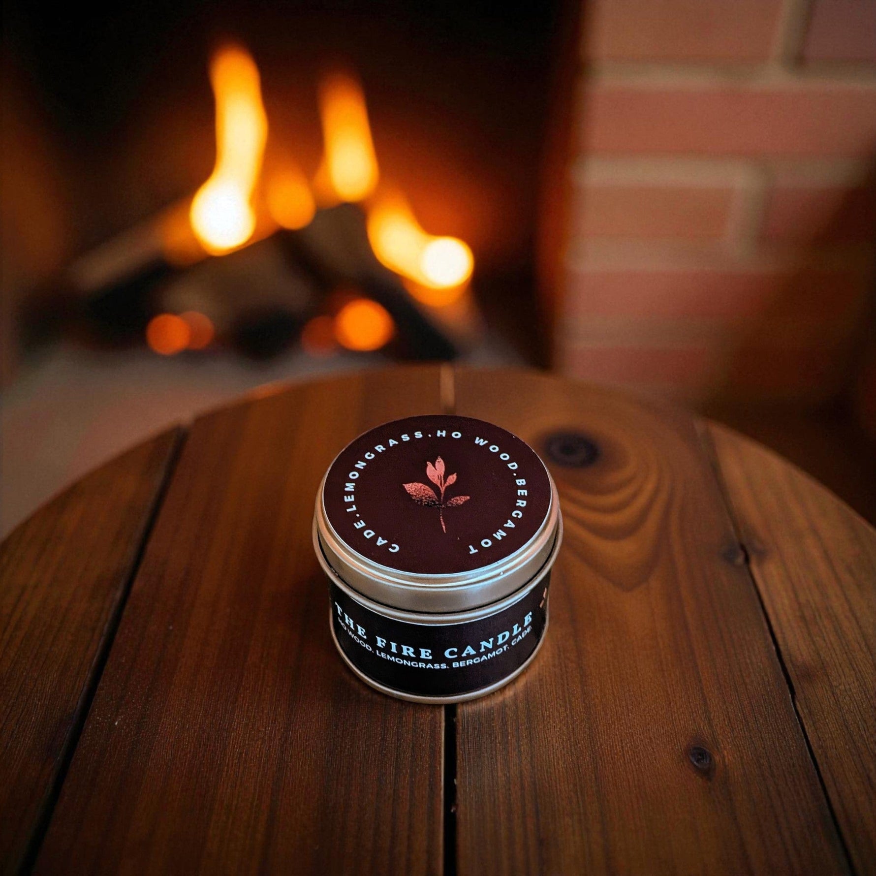 The Ethical Leaf Discover the calming atmosphere created by our Essential Oil-Infused Fire Candle. Infused with the natural scents of Bergamot, Lemongrass, Ho Wood, and Cade, it offers an ideal companion for those chilly winter nights. The Fire Tin Candle