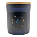 The Ethical Leaf Discover the calming atmosphere of our Essential Oil-infused Ocean Candle. Expertly crafted with natural scents of Eucalyptus, Ylang Ylang, Lime, and Niaouli, this invigorating aroma evokes the sensation of a serene beach walk. The Ocean Candle