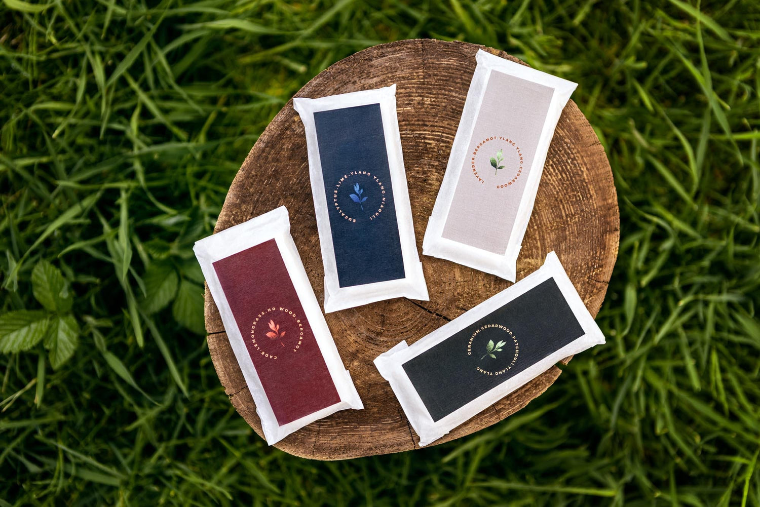 The Ethical Leaf Experience the soothing ambiance of our Essential Oil infused Wax Melt Snap Bars Small. Perfect for creating a relaxing environment at home, office space or in your office. Shop now for premium quality wax melts! Premium Wax Melt Snap Bars - Small