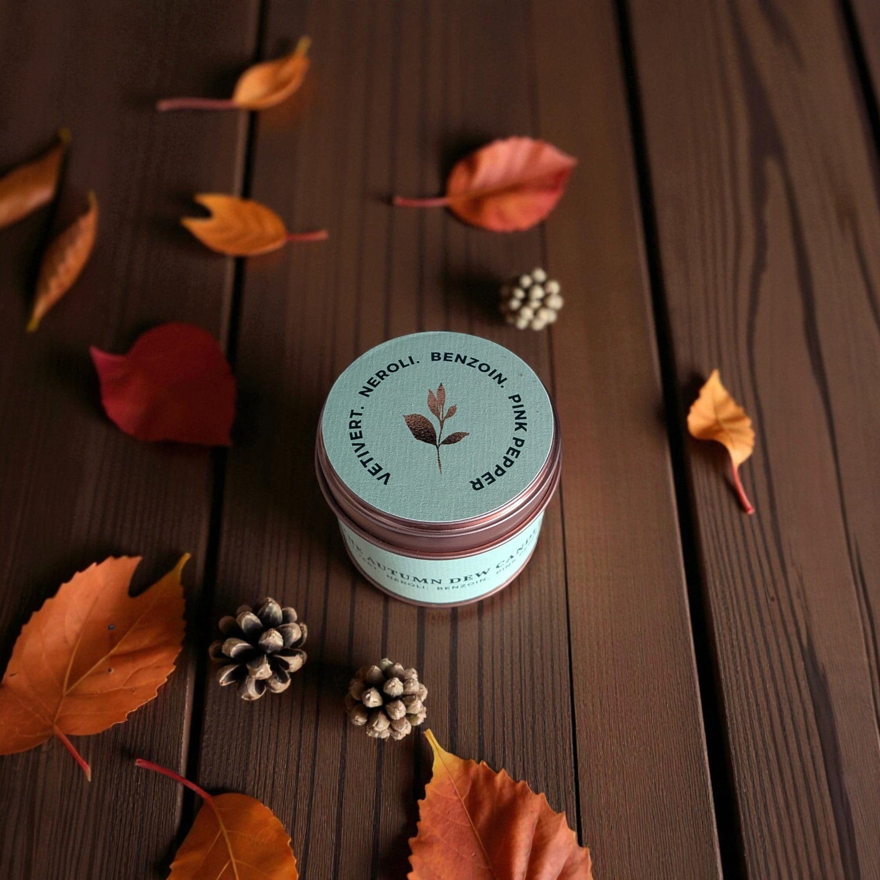 The Ethical Leaf Experience the soothing ambience of our Essential Oil infused Air Candle. Naturally Scented with Lavender, Cedarwood, Ylang Ylang and Bergamot. Create the prefect setting for entertaining your guests this summer. The Autumn Dew Tin Candle