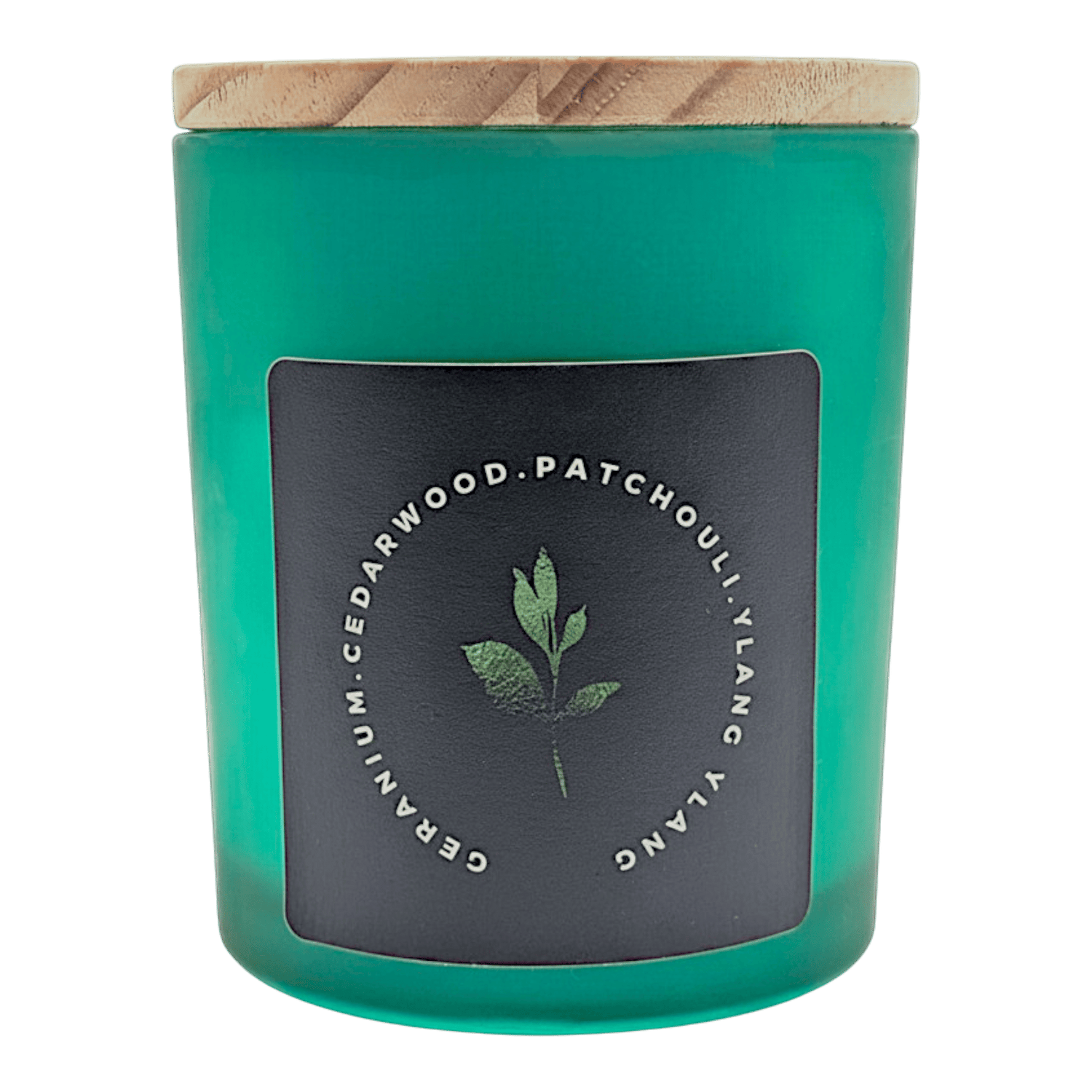 The Ethical Leaf Immerse yourself in the rich scent of the Earth Candle, expertly crafted with natural Patchouli, Cedarwood, Ylang Ylang, and Geranium. This exquisite blend offers a calming fragrance, reminiscent of tranquil autumn strolls through the woods. The Earth Candle